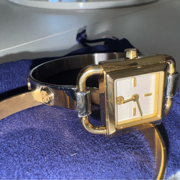 Tory Burch Phipps watch set, TWO-TONE 22 X 31 MM - Picture 11 of 11